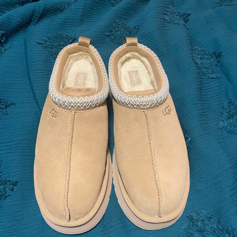 Uggs - Size 12